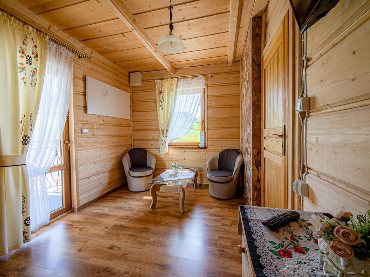 Goralowe Domki & Spa Banska Ngoại thất bức ảnh